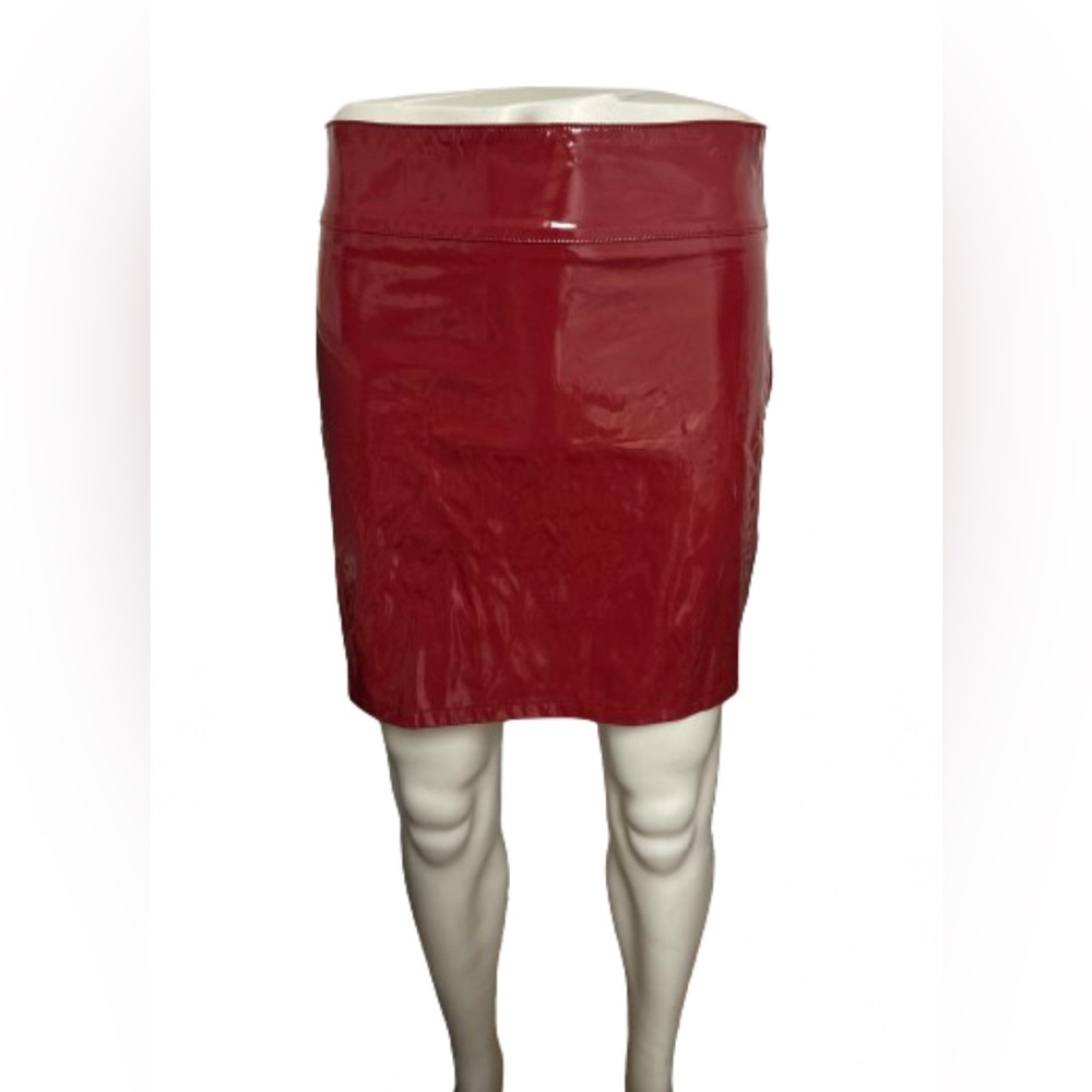 Shiny Stella Patent PU Mini Skirt Women Sexy Rio Red Size: M By Guess New